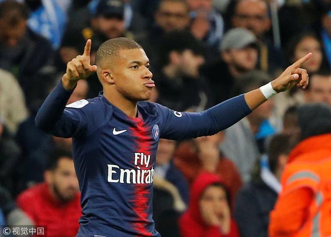 曼联4-1狼队全场数据：射正次数10-2，控球率超6成