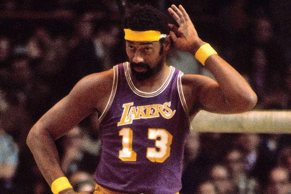 篮球篮网球迷线上互动热烈（篮网球迷线上互动火爆）