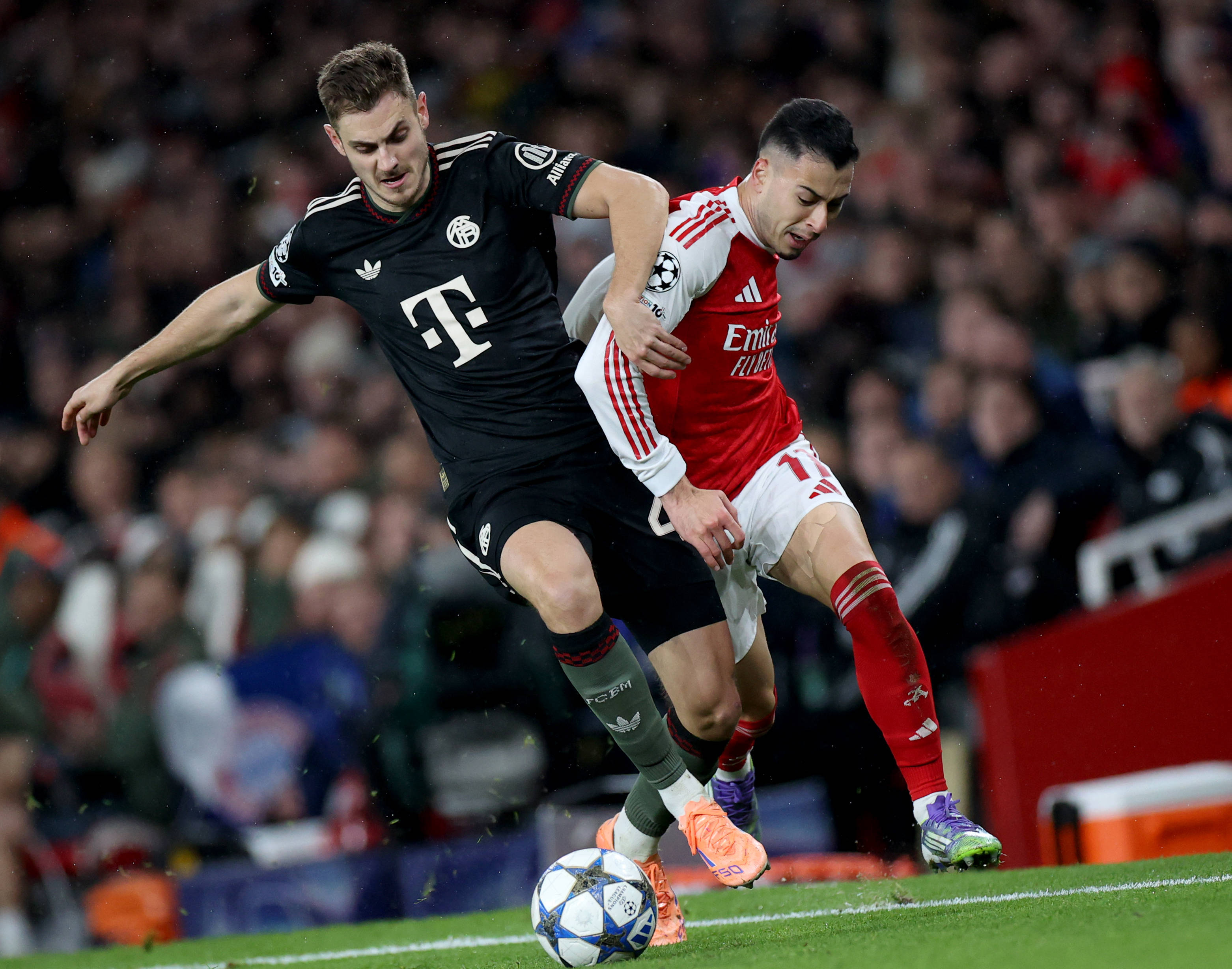 开香槟！中国女排3-1战胜日本豪取3连胜！赵勇变阵封神