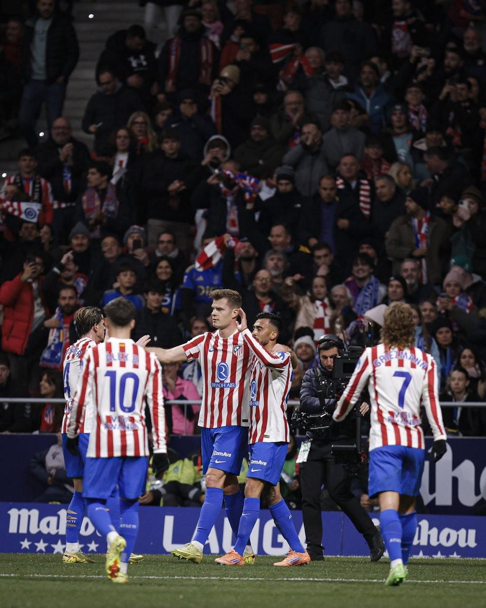 布伦森谦逊回应MVP：团队胜利大于个人，前路仍长（布伦森低调谈MVP：团队至上，征途未止）