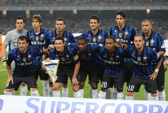 被问是否会下课，罗马尼亚主帅大怒：别问我这个问题！（被追问帅位去留，罗马尼亚主帅震怒：这个问题别再提！）