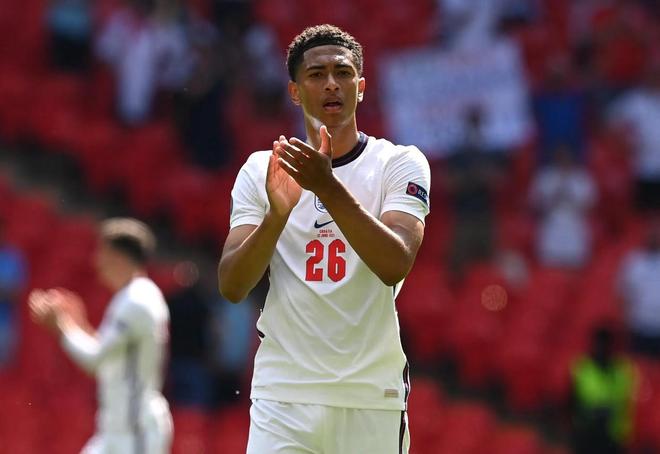 各联赛欧战积分排名：英超居首，意甲&西甲&德甲分列二到四位（欧战积分榜出炉：英超领跑，意甲、西甲、德甲分居第2至第4位）