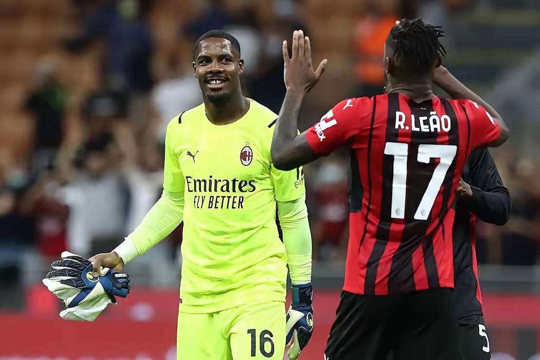 申花迎来2025最后一战，特谢拉、路易斯等多人合同将到期（申花迎战2025收官战：特谢拉、路易斯等多名球员合同到期）