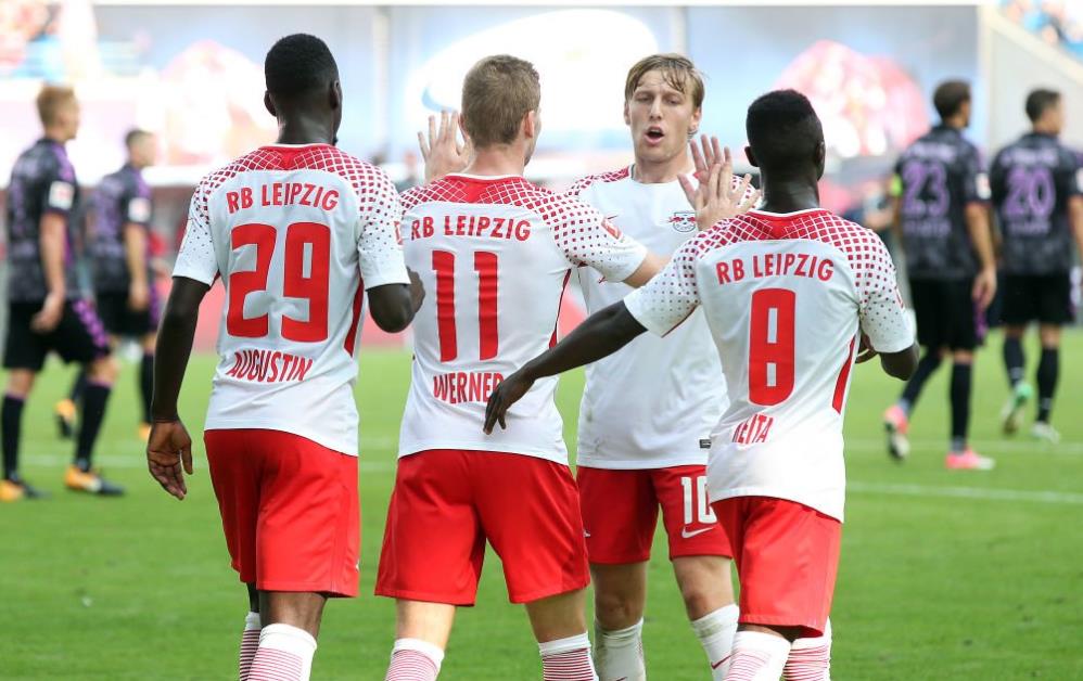 帕尔马主帅：下半场加强高位逼抢，成功将米兰带入我们的节奏