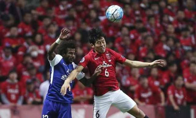 前教练：库普梅纳斯能很好地适应三中卫，斯帕莱蒂非常了解他