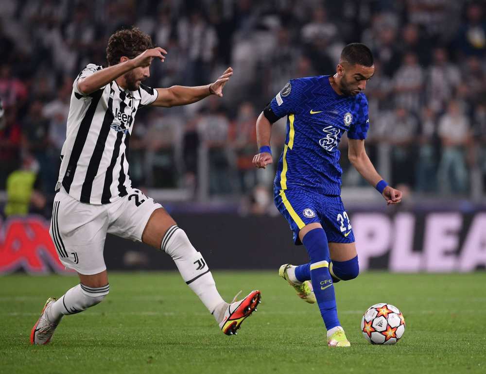 欧冠-姆巴佩破门维尼修斯双响 皇马5-1萨尔斯堡（欧冠：维尼修斯梅开二度，姆巴佩建功，皇马5-1大胜萨尔斯堡）