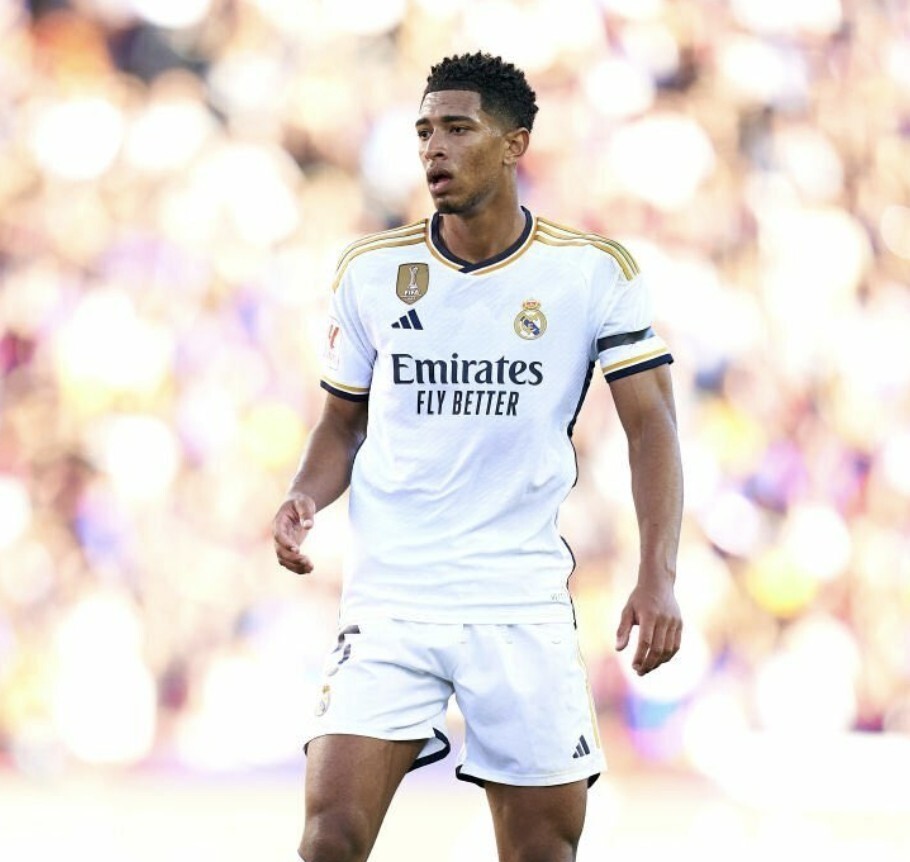 芒特制胜曼联2-1逆转！齐尔克泽破荒但冬窗必须买中场，阿莫林需要沃顿