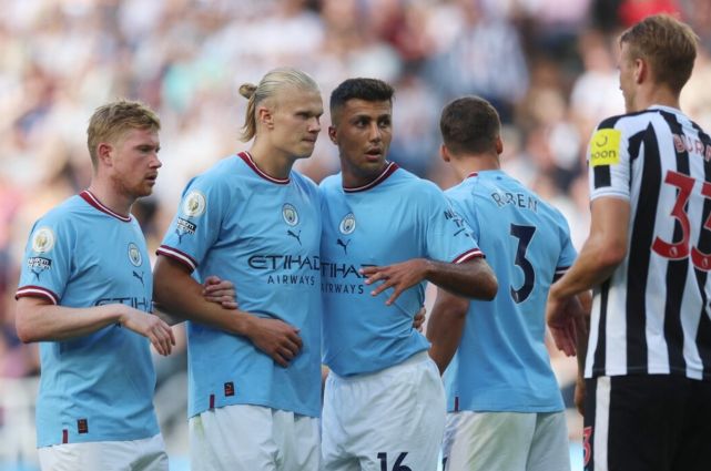 新鹏城vs成都：三外援PK四外援，韦世豪、杨明洋出战