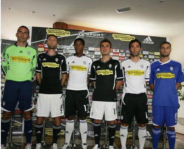 比利时国家队官方：征招切尔西外租门将彭德斯对阵列支敦士登（比利时国家队官宣：召入切尔西租借门将彭德斯迎战列支敦士登）