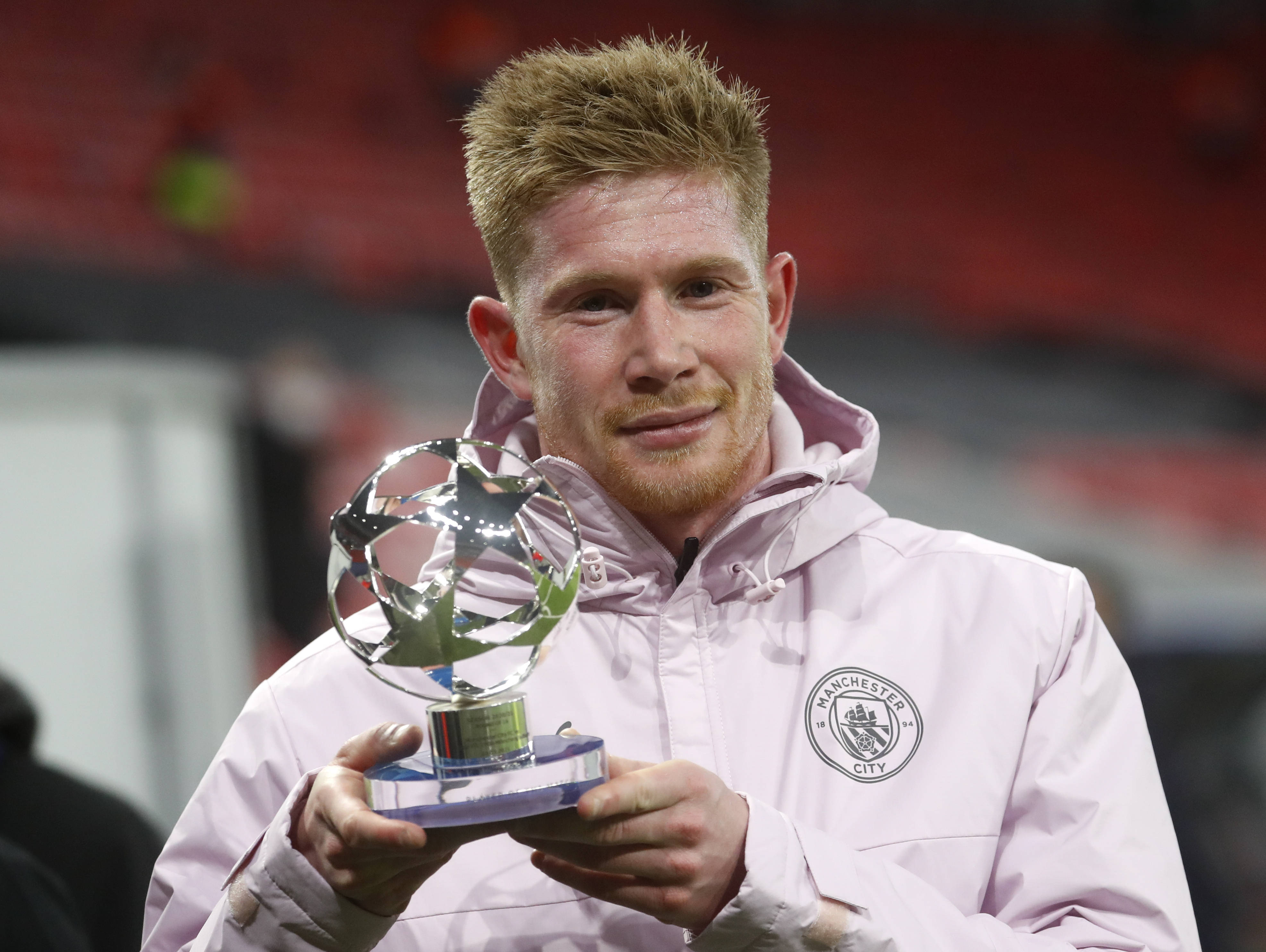 足球职业化的全球趋势（全球足球职业化发展态势）