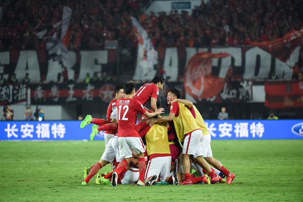 中甲战报：丹克莱尔1射1传，石家庄功夫2-2战平大连鲲城