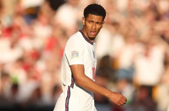 一阵？布伦森单场至少40分5助且没有失误 本赛季NBA首人（一阵稳了？布伦森轰40+5助攻零失误，成为本赛季NBA首位达成者）