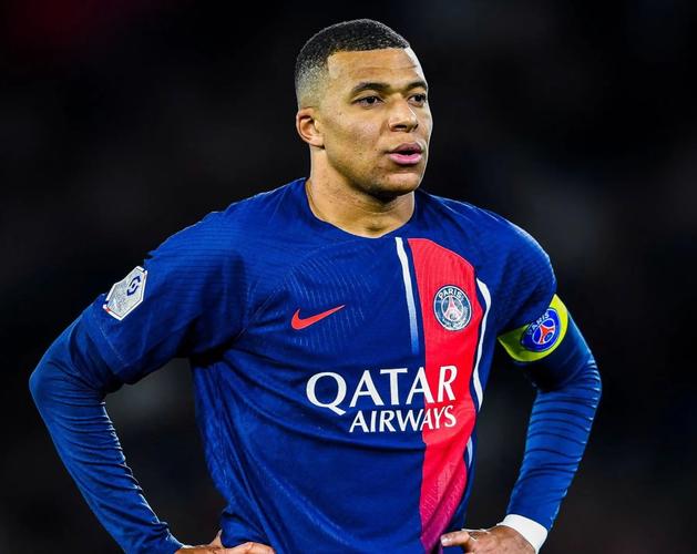 每体：特狮和什琴斯尼明夏恐离队，巴萨计划回收外租门将雅科（每体：特尔施特根与什琴斯尼或于明夏离队，巴萨考虑召回外租门将雅科）