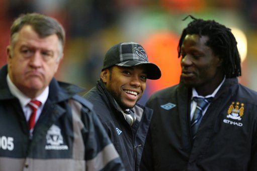 英超首次助攻，吉滕斯本赛季各项赛事助攻数为切尔西队内最多（吉滕斯英超收获处子助攻，本赛季各项赛事助攻数领跑切尔西）